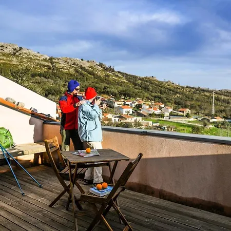 Vale Do Ninho Nature Ferraria de Sao Joao